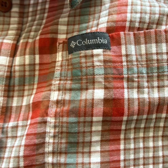 Columbia button down - Picture 2 of 5